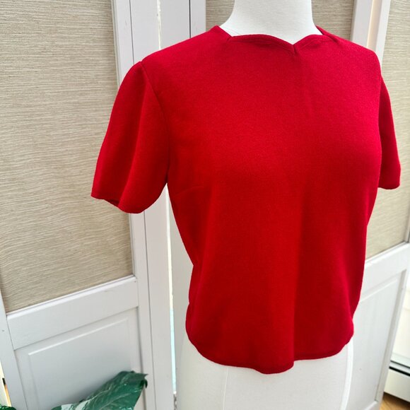 Vintage 1960s Red Short Sleeved Sweater Sweatheart Neckline Sparkly Fabric Retro - Picture 3 of 8